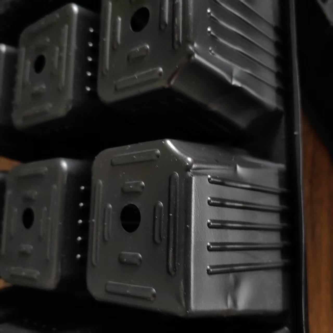 breathable seedling tray