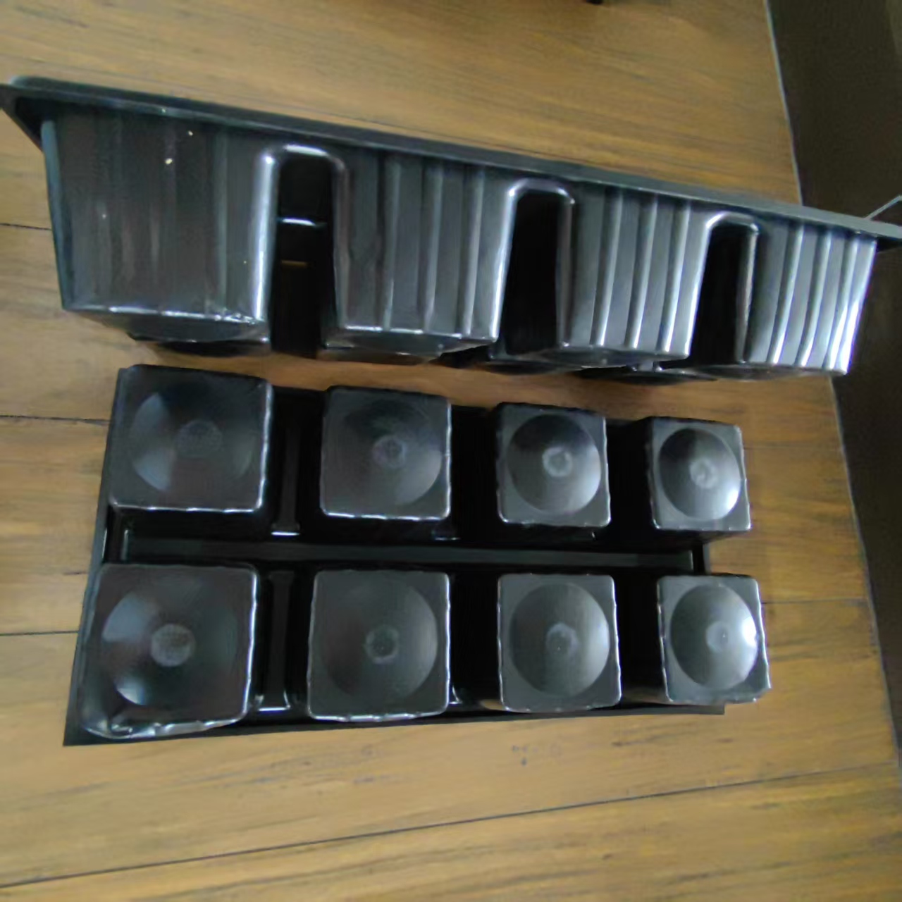 breathable seedling tray