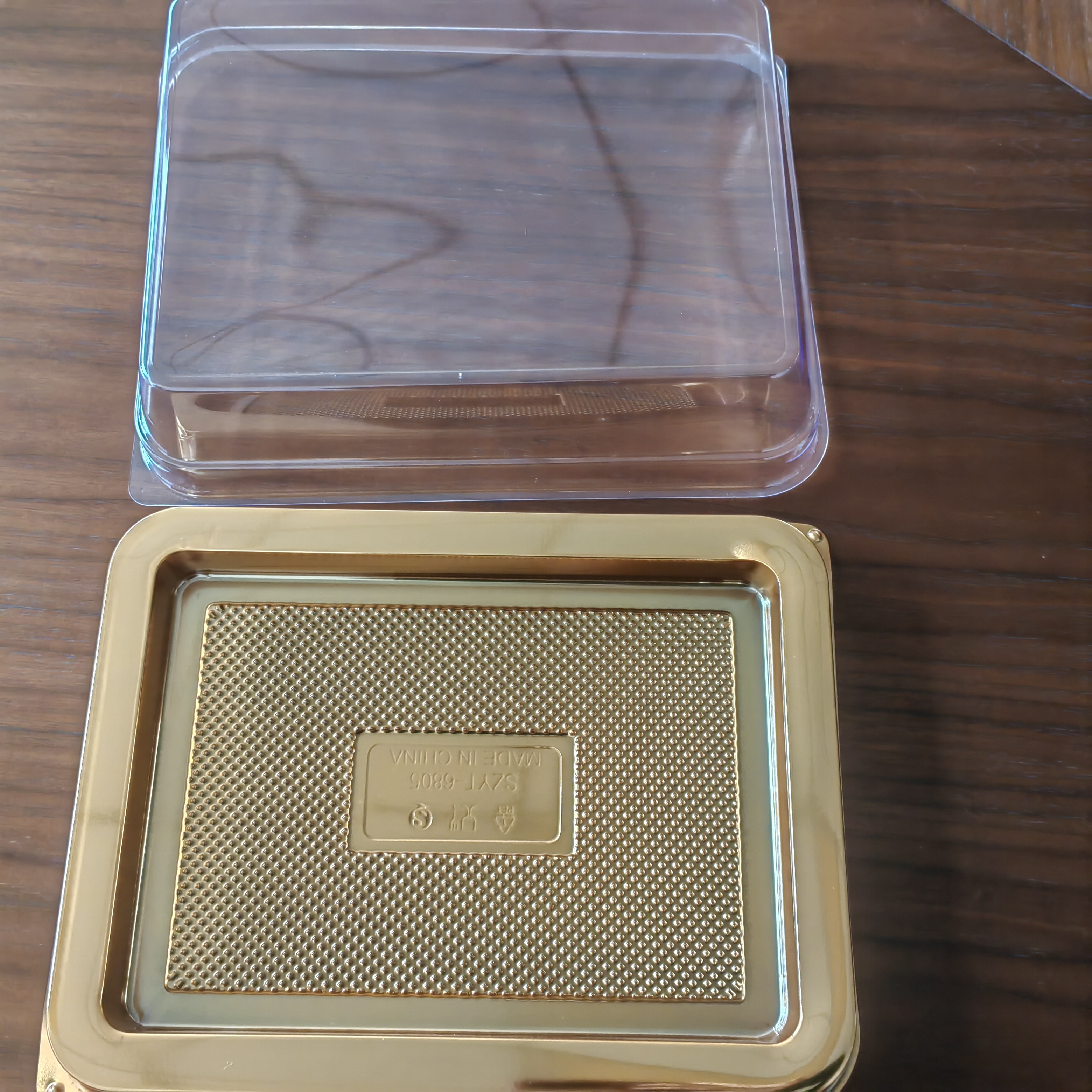 Commercial thick cake packaging box