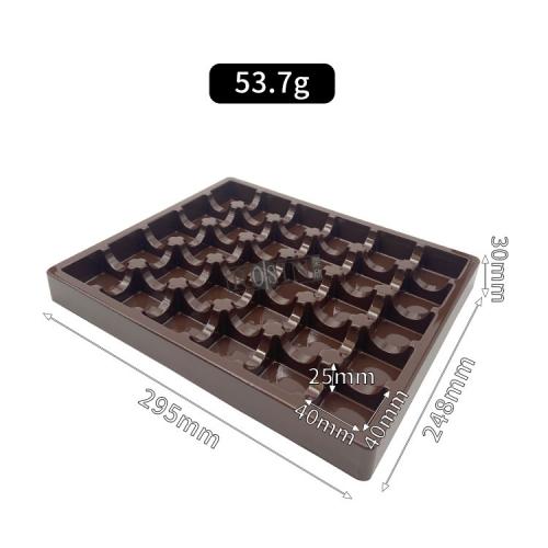 Plateau de chocolat de grille de la place 30 en plastique brun jetable adapté aux besoins du client